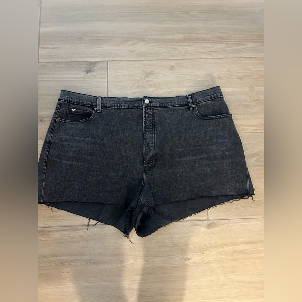 NEW Old Navy Higher High-Waisted Button-Fly Sky-Hi A-Cut-Off Jean Shorts 3-“ 28
